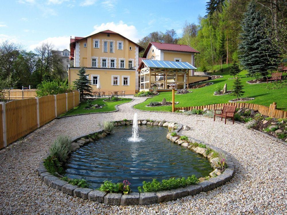 Boutique Hotel Swisshouse Mariánské Lázně Esterno foto