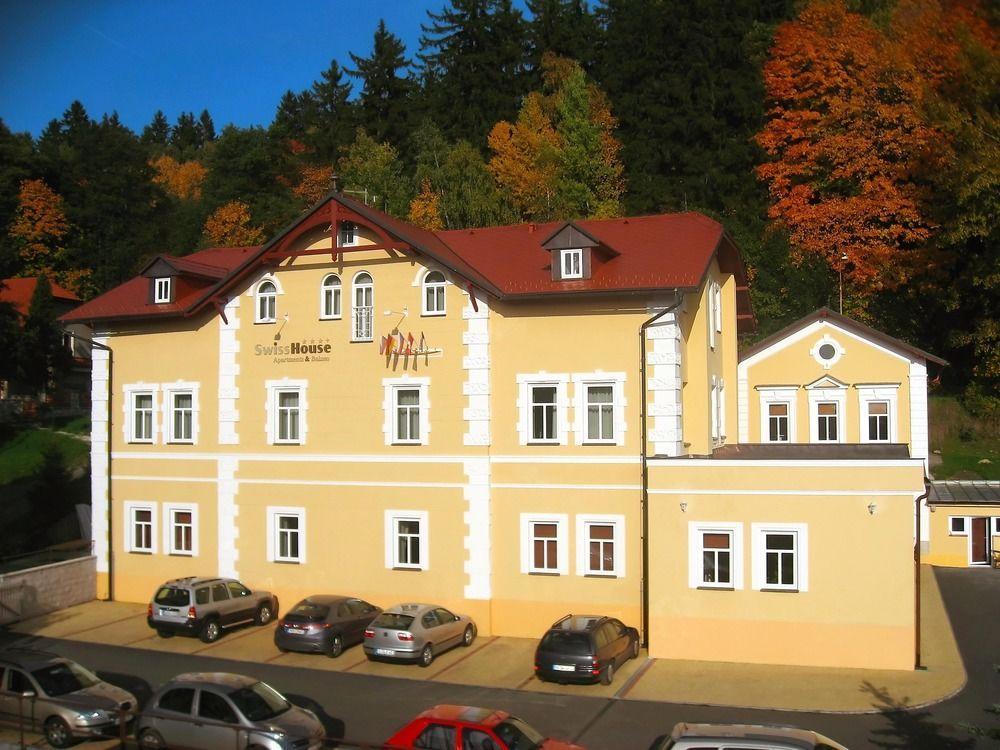 Boutique Hotel Swisshouse Mariánské Lázně Esterno foto