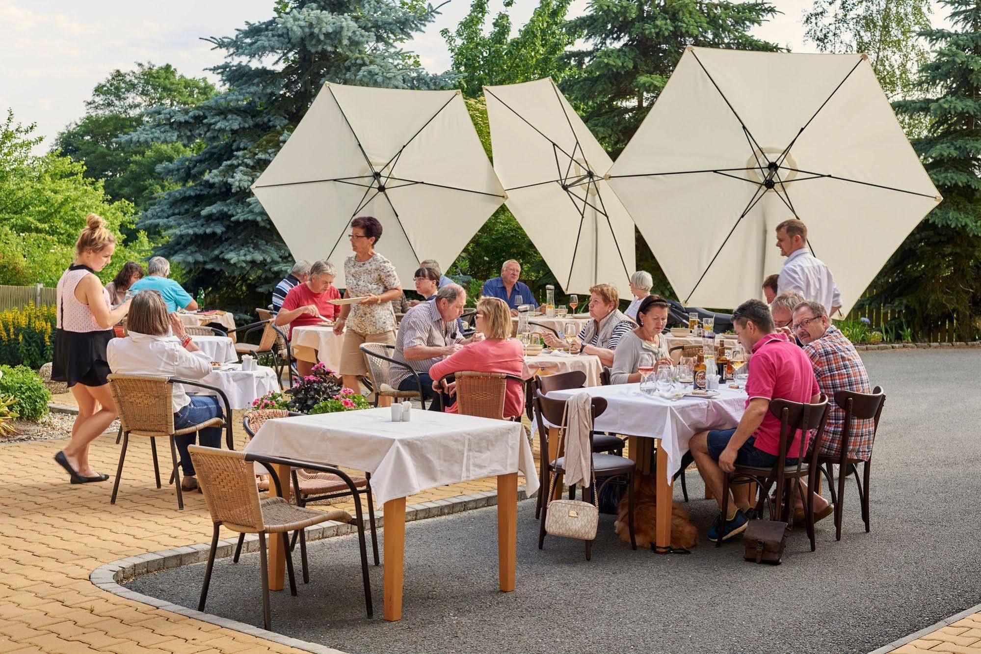 Boutique Hotel Swisshouse Mariánské Lázně Esterno foto