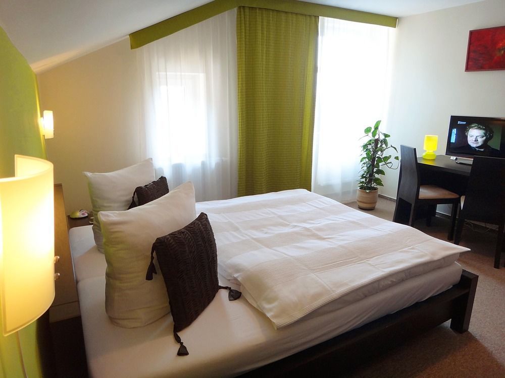 Boutique Hotel Swisshouse Mariánské Lázně Esterno foto