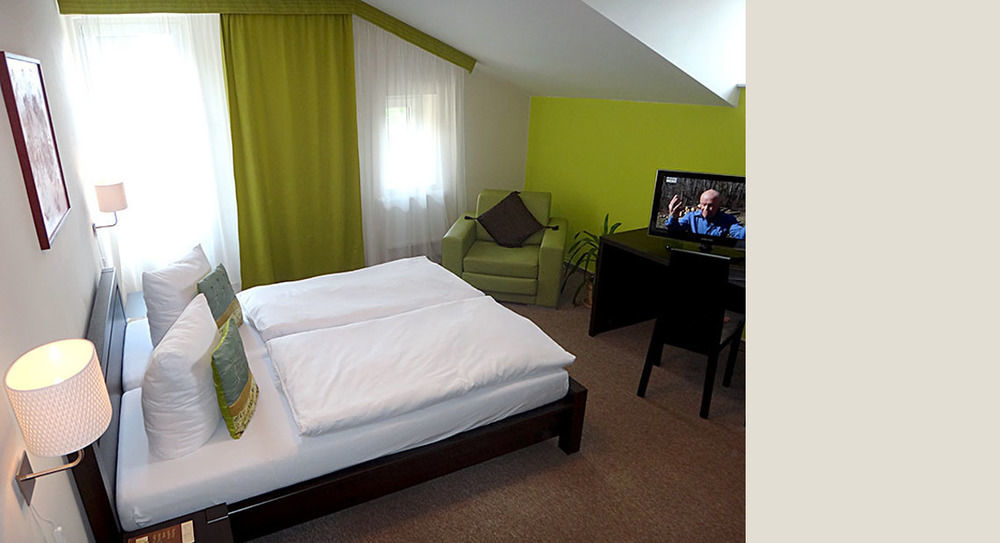 Boutique Hotel Swisshouse Mariánské Lázně Esterno foto
