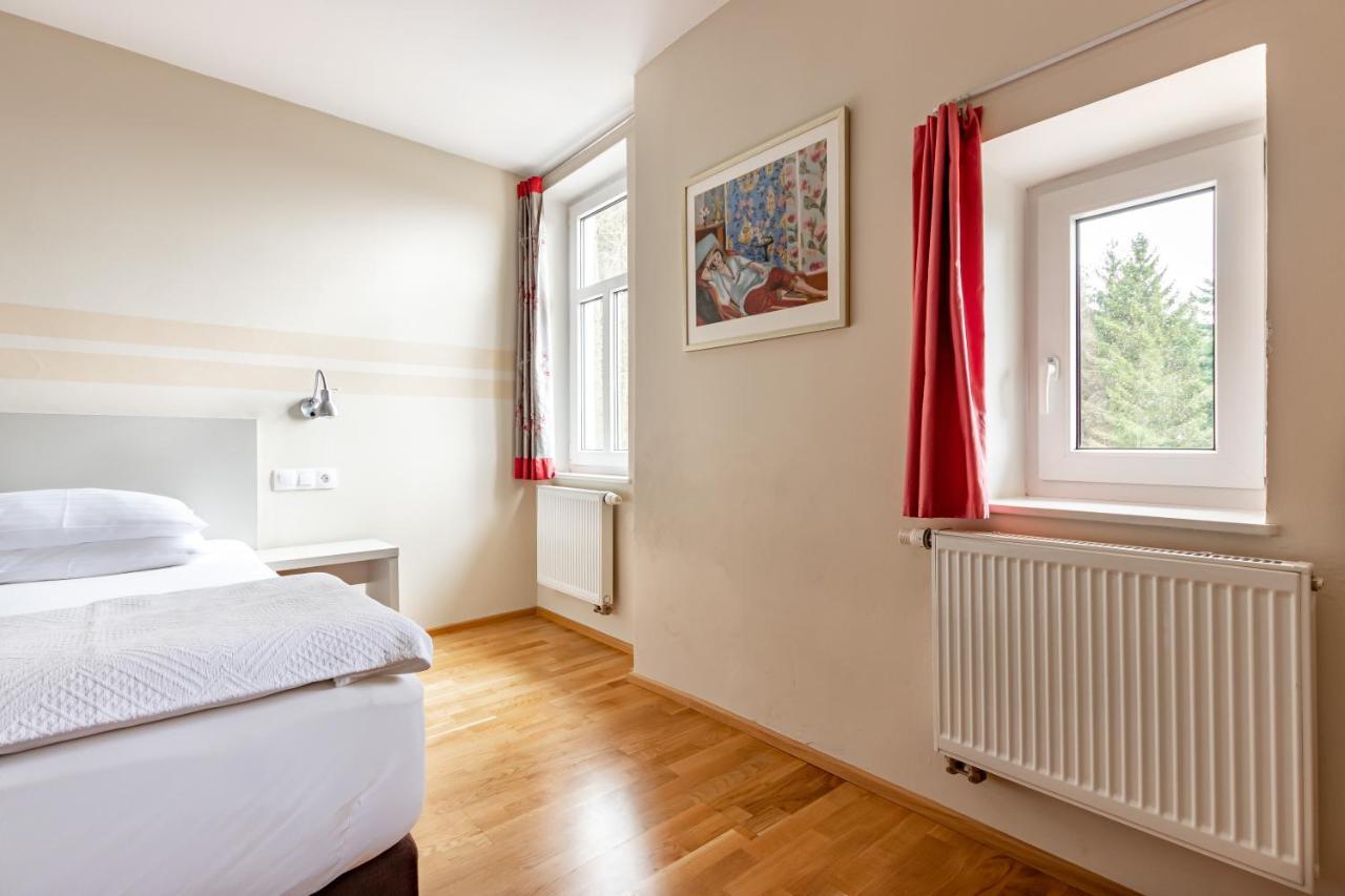 Boutique Hotel Swisshouse Mariánské Lázně Esterno foto